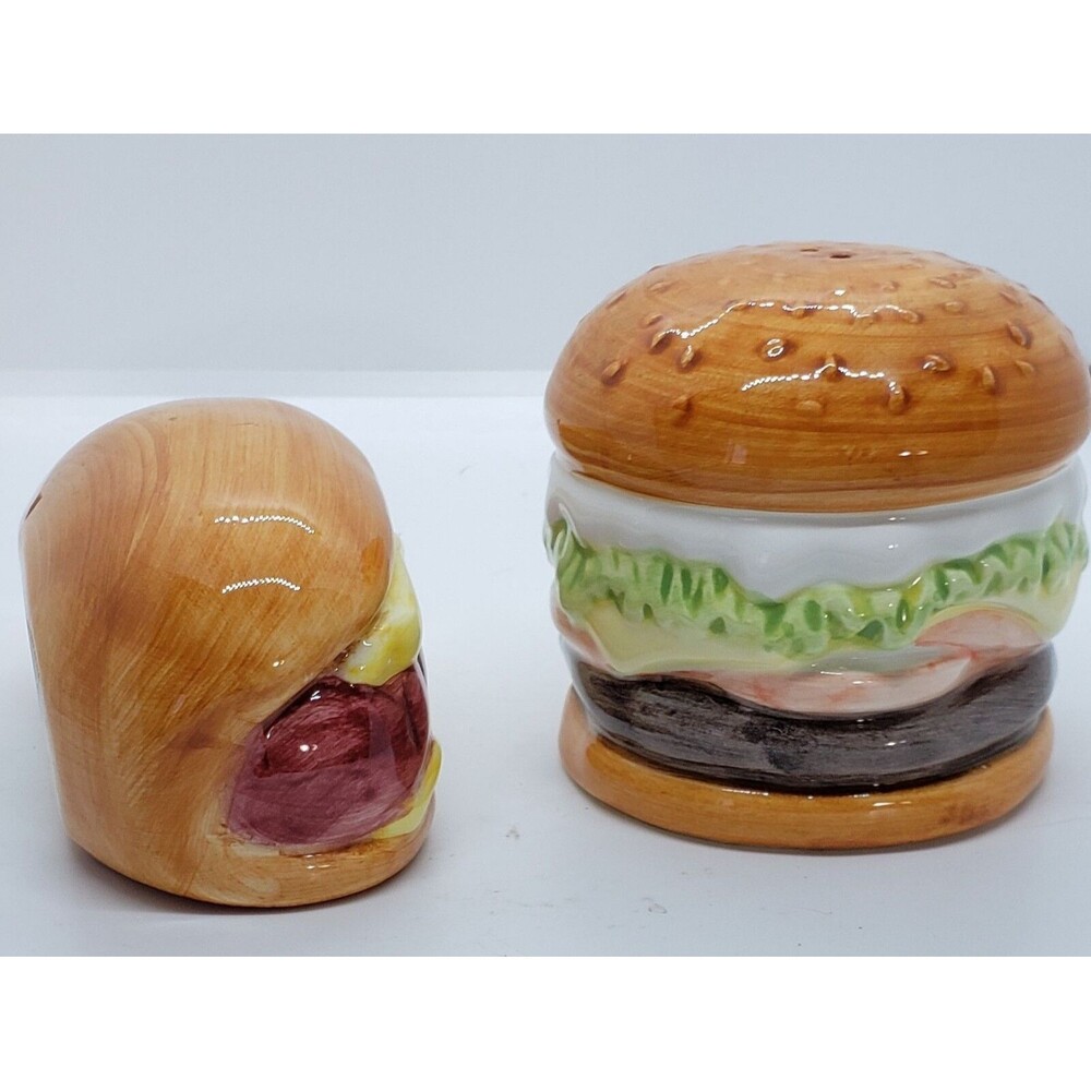 Hamburger and Hot Dog Salt & Pepper Shaker Set